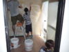 家族みんなで一緒に作るリフォーム！！リビングの壁は漆喰です。職人さん顔負けの仕上がりにビックリです。